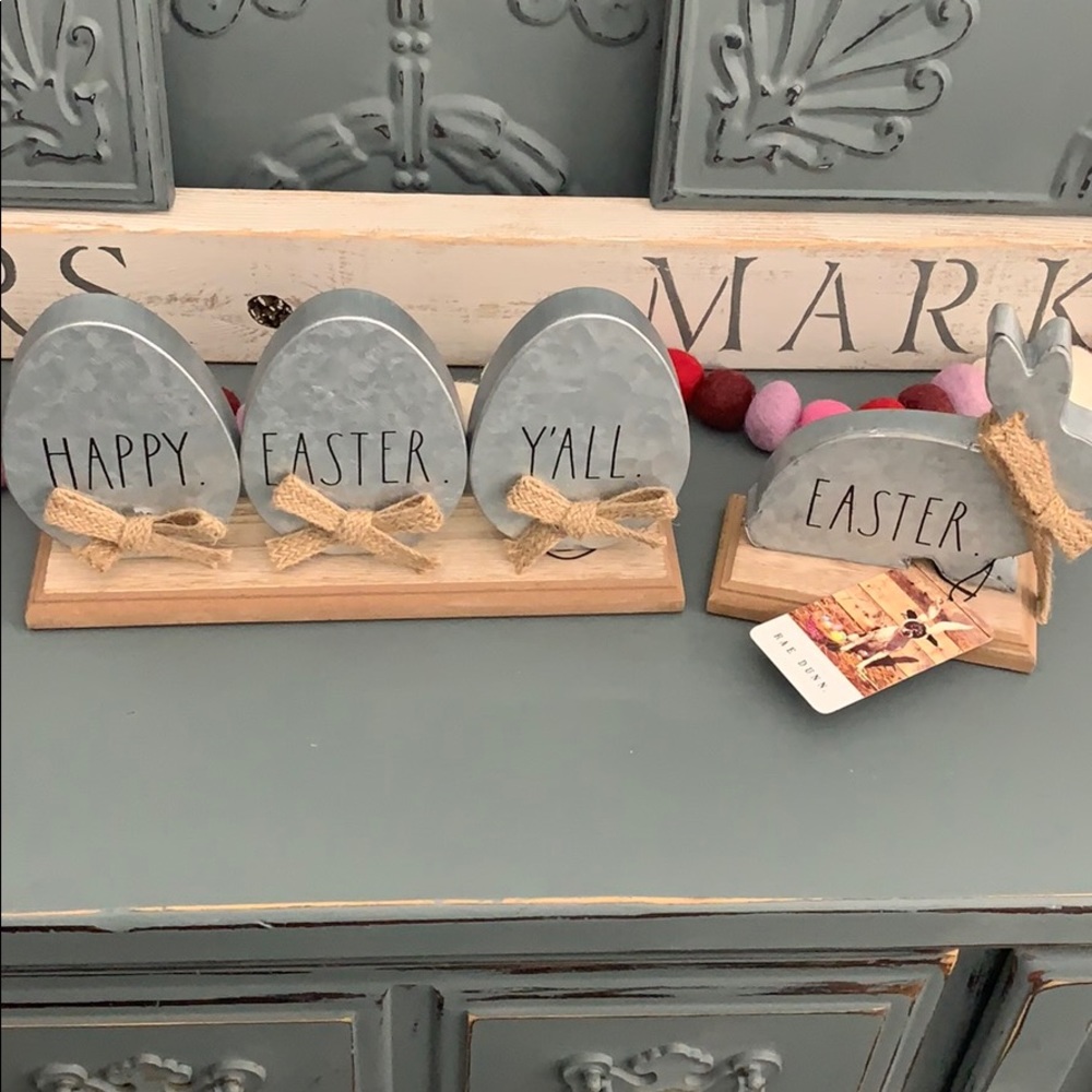 Rae Dunn Easter Signs